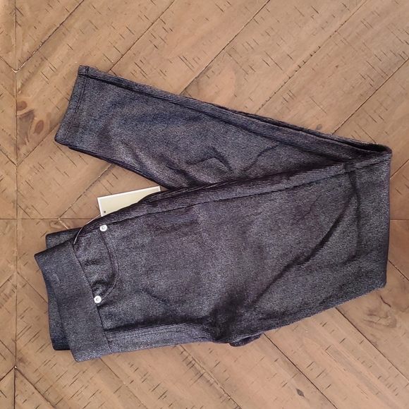 🆕️ Michael Kors Leggings - Picture 3 of 12